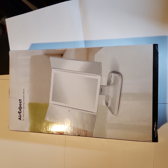 AirExpectal Makeup Mirror Vanity Mirror with Lights - 72 LED Trifold Mirror 3 Co - Picture 1 of 3